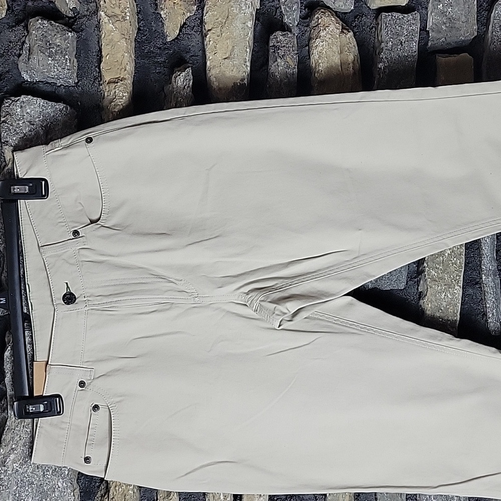LL Bean Favorite Fit Nean Flex Skinny Leg Chic Cream Trousers - Picture 3 of 11